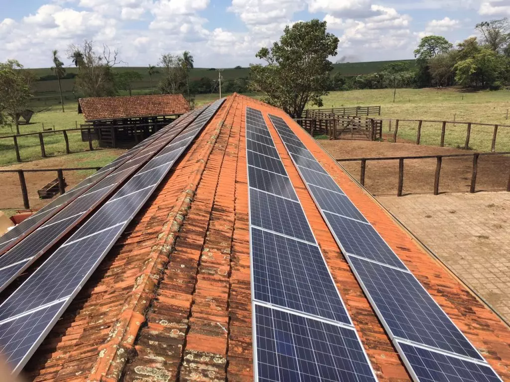 Projeto de sistema solar industrial 9